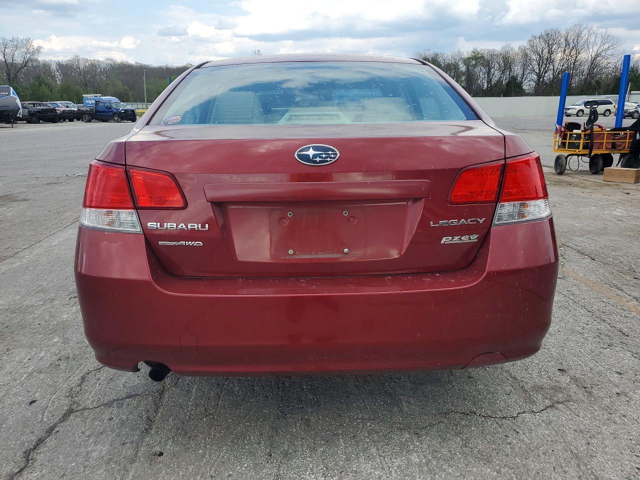 2013 Subaru Legacy 2.5I - zdjęcie 6