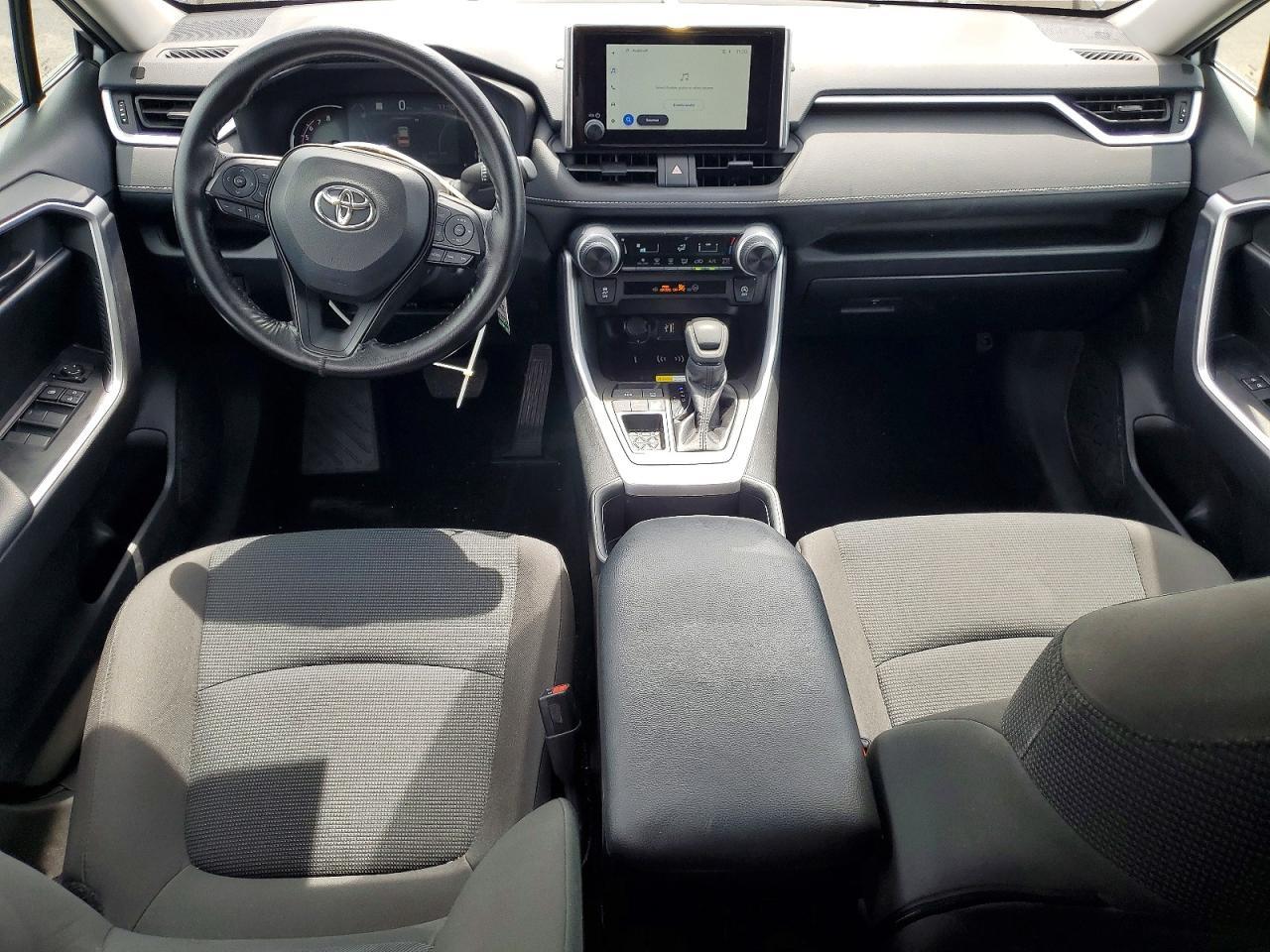 2025 Toyota Rav4 Le - zdjęcie 8