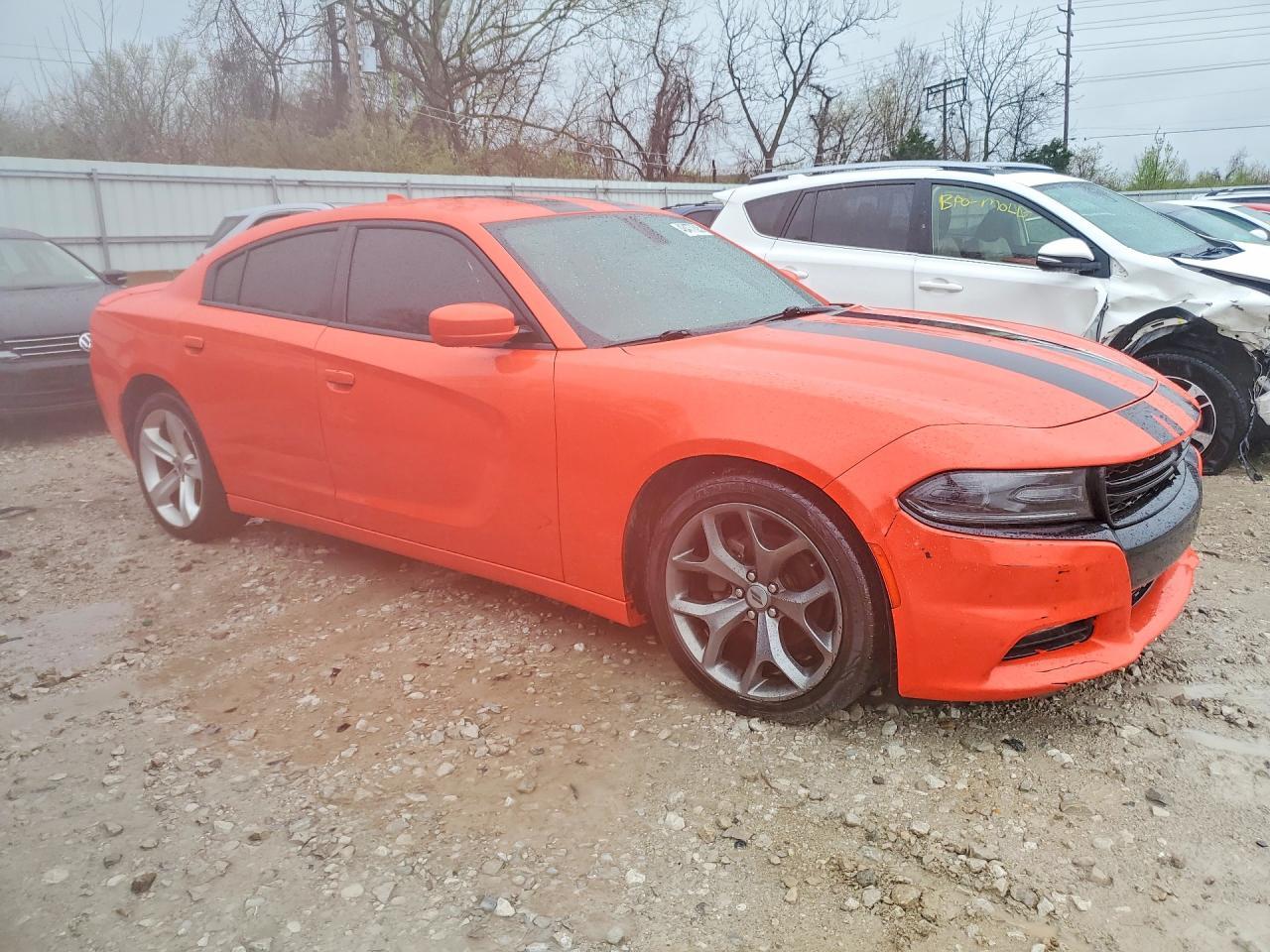 2017 Dodge Charger Sxt - zdjęcie 4