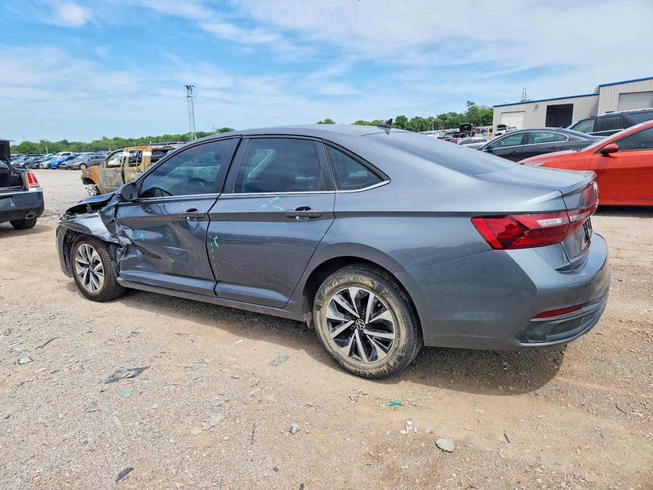 2025 Volkswagen Jetta S - zdjęcie 2