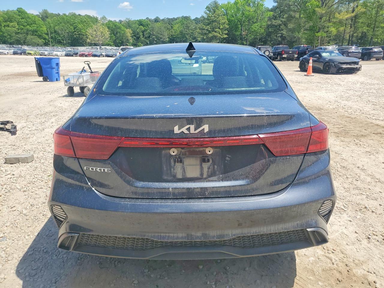 2023 Kia Forte Lxs - zdjęcie 6