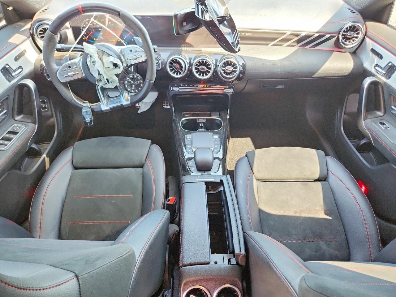 2022 Mercedes-Benz Cla Amg 35 4Matic - zdjęcie 8