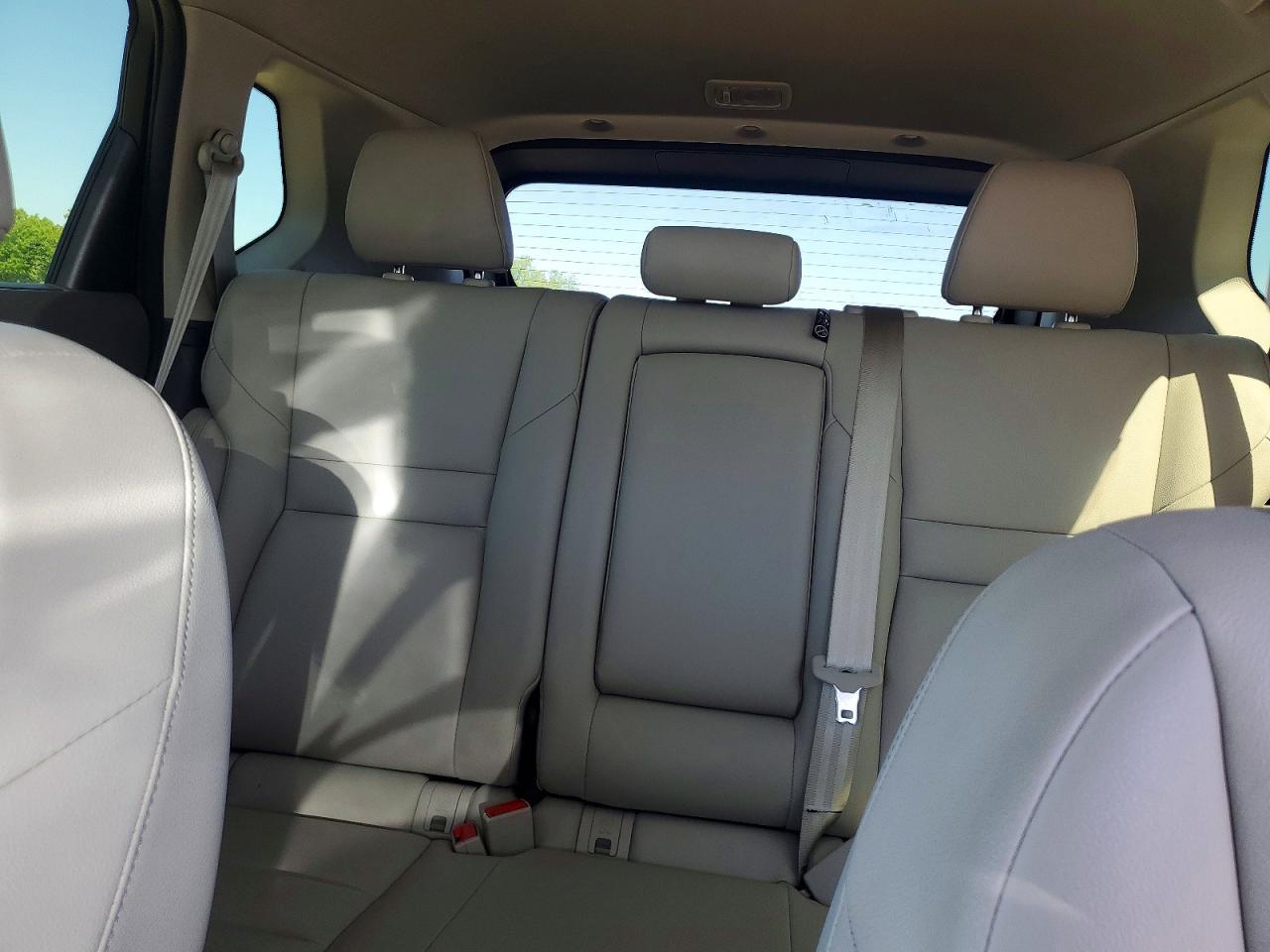 2025 Nissan Rogue Sl - zdjęcie 10