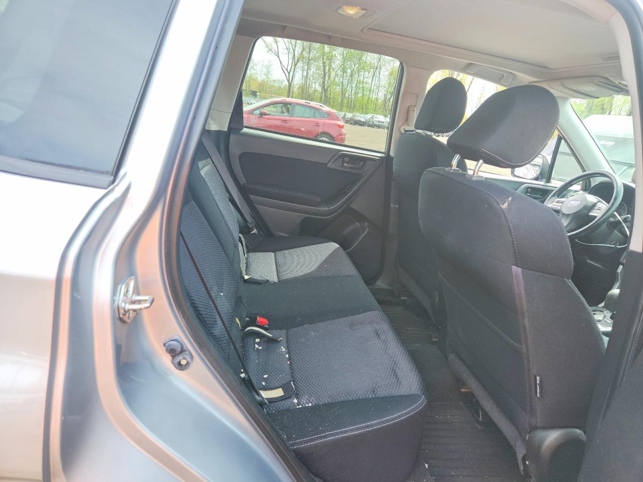 2015 Subaru Forester 2.5I Premium - zdjęcie 10