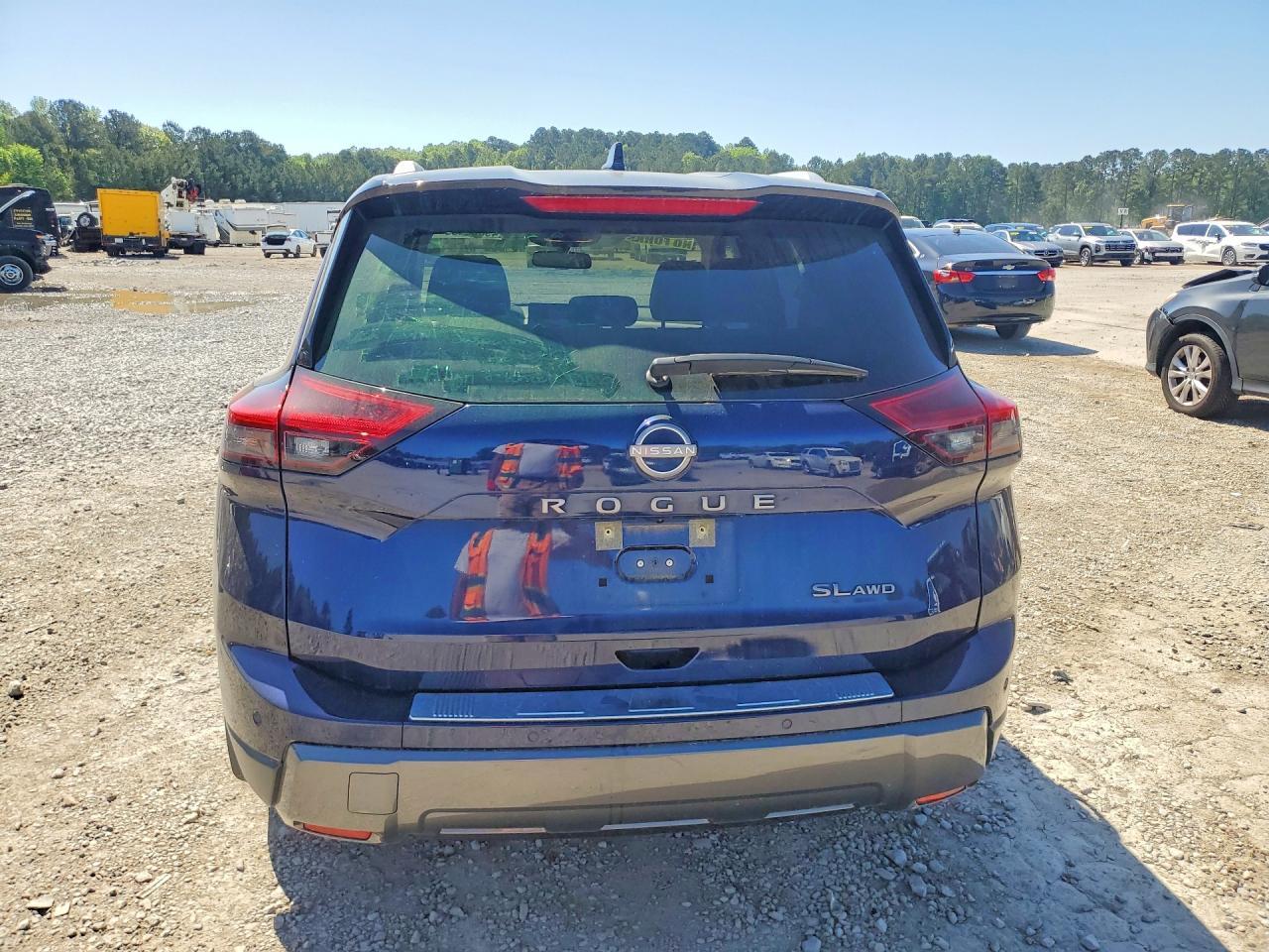 2025 Nissan Rogue Sl - zdjęcie 6