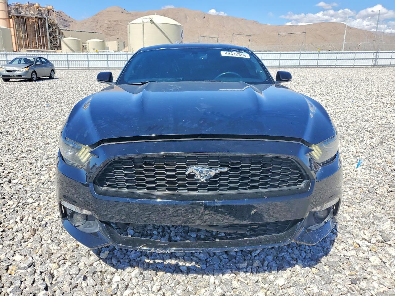 Ford Mustang - zdjęcie 5