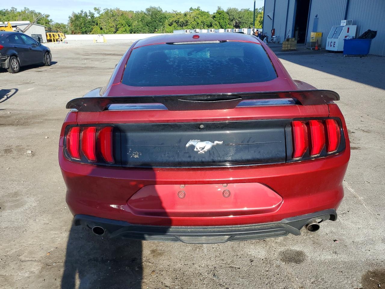 2019 Ford Mustang - zdjęcie 6