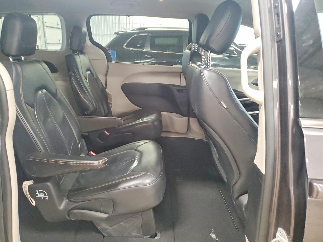 2020 Chrysler Pacifica Touring L - zdjęcie 11