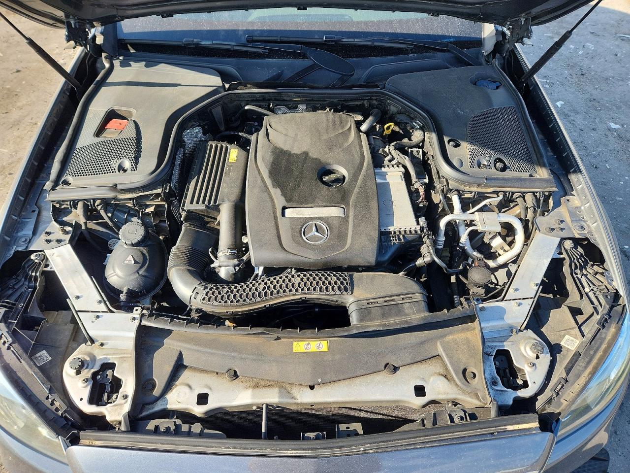 2017 Mercedes-Benz E 300 4Matic - zdjęcie 11