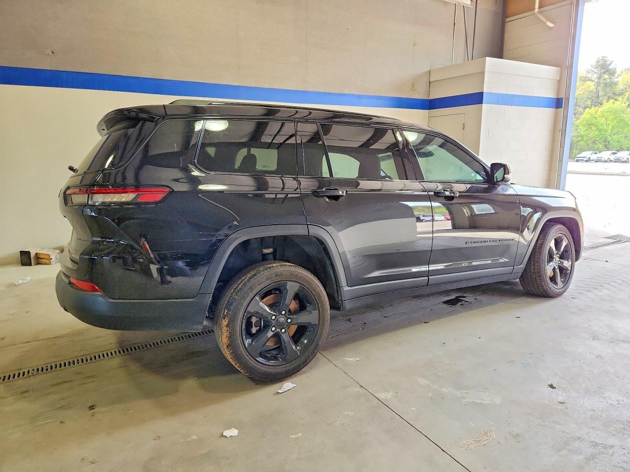 2025 Jeep Grand Cherokee L Laredo - zdjęcie 3