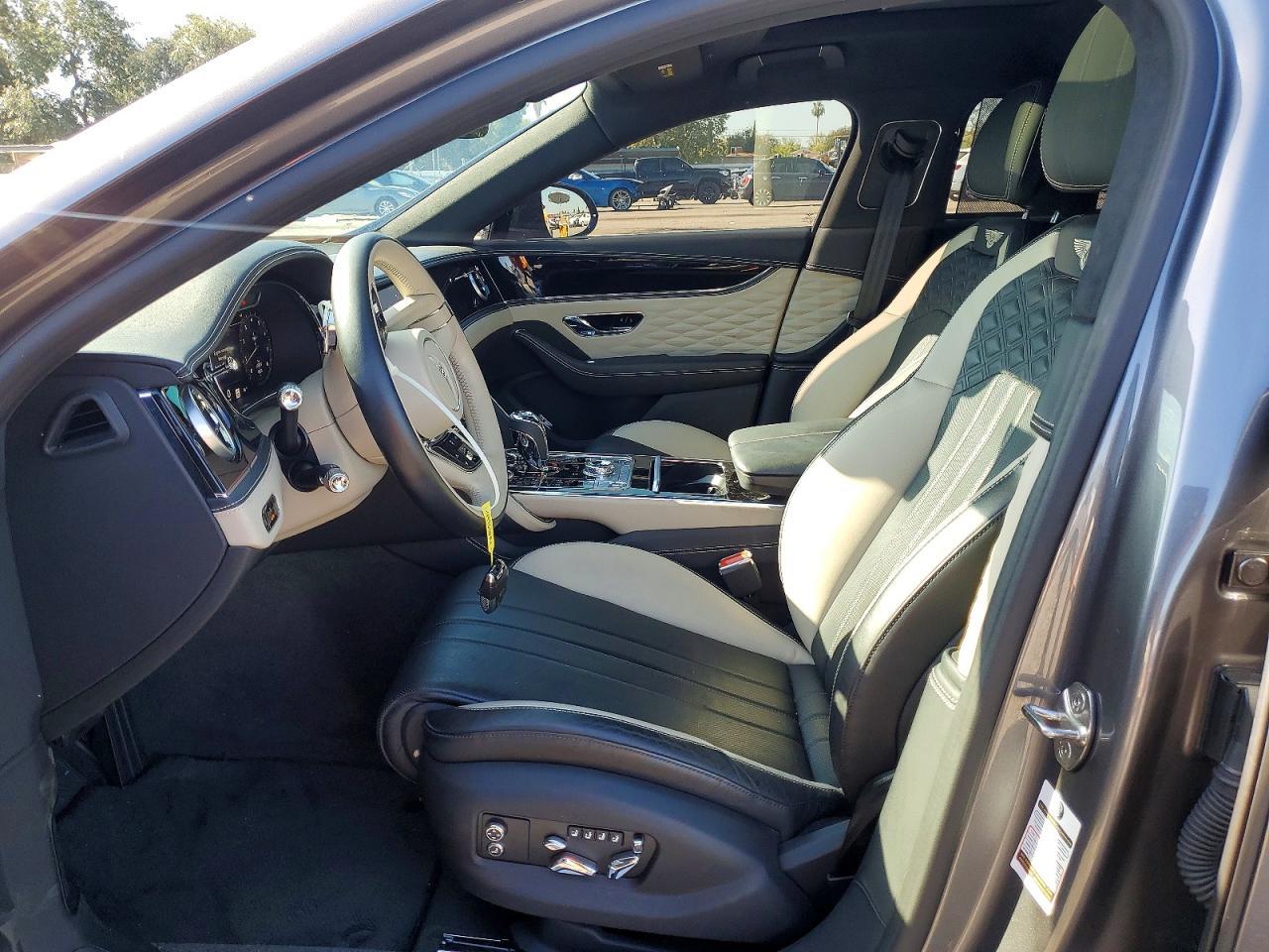 2024 Bentley Flying Spur - zdjęcie 7