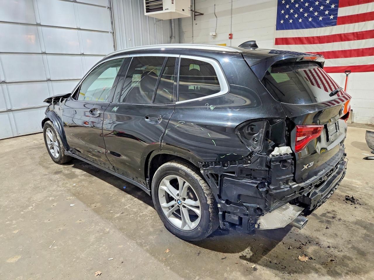 2019 BMW X3 xDrive30I - zdjęcie 2