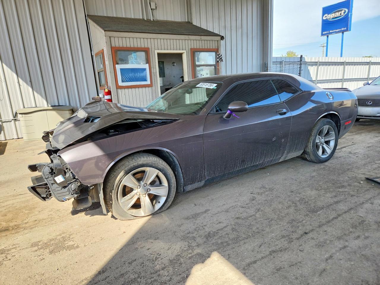 2016 Dodge Challenger Sxt - zdjęcie główne