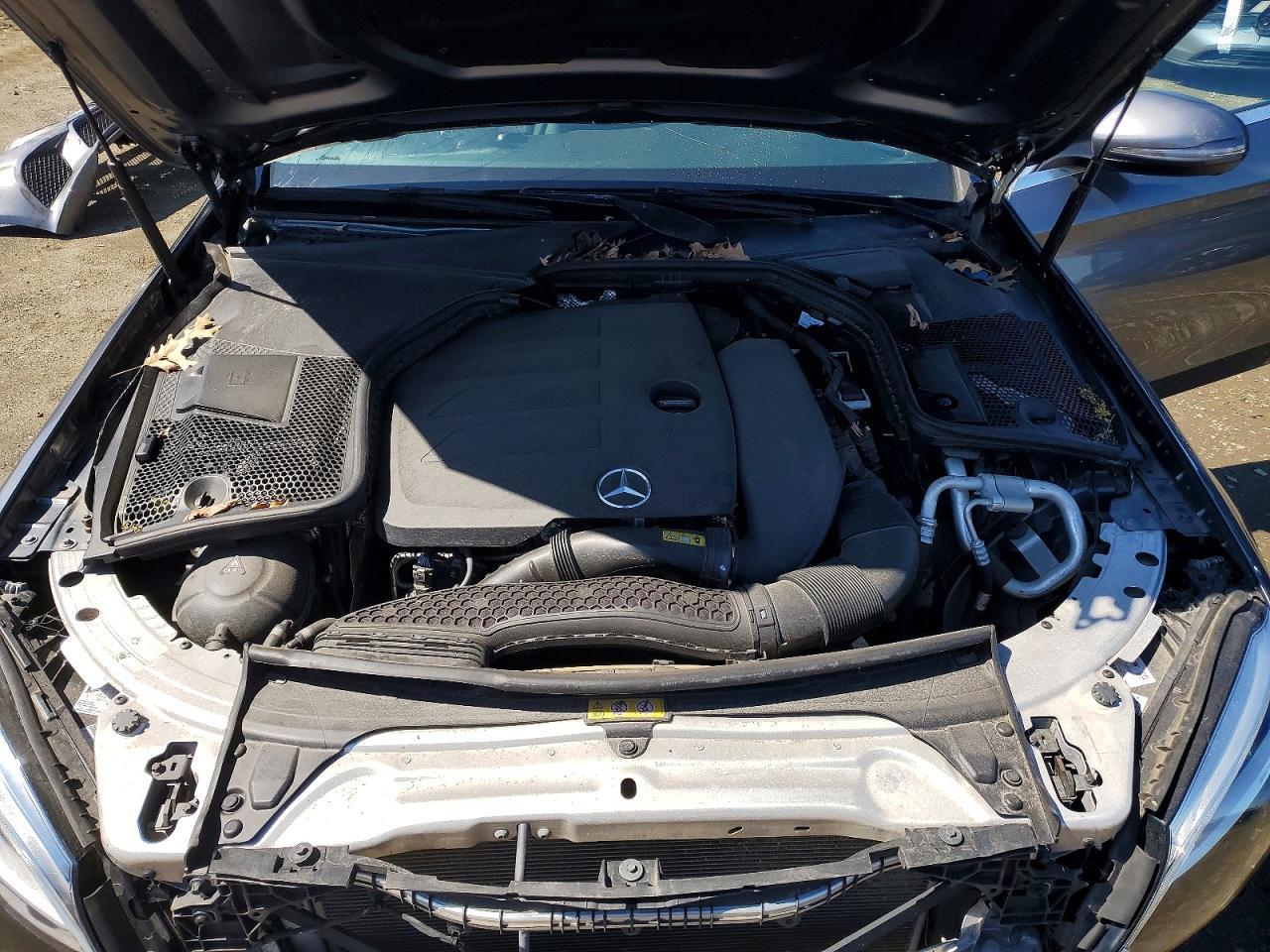 2019 Mercedes-Benz C 300 4Matic - zdjęcie 11