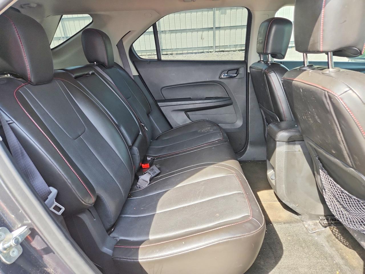 2017 Chevrolet Equinox Premier - zdjęcie 31