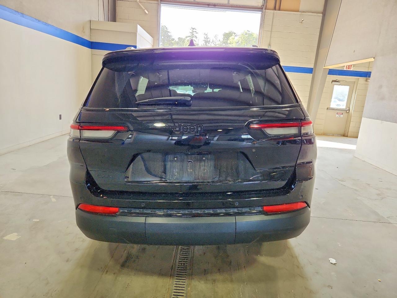 2025 Jeep Grand Cherokee L Laredo - zdjęcie 6