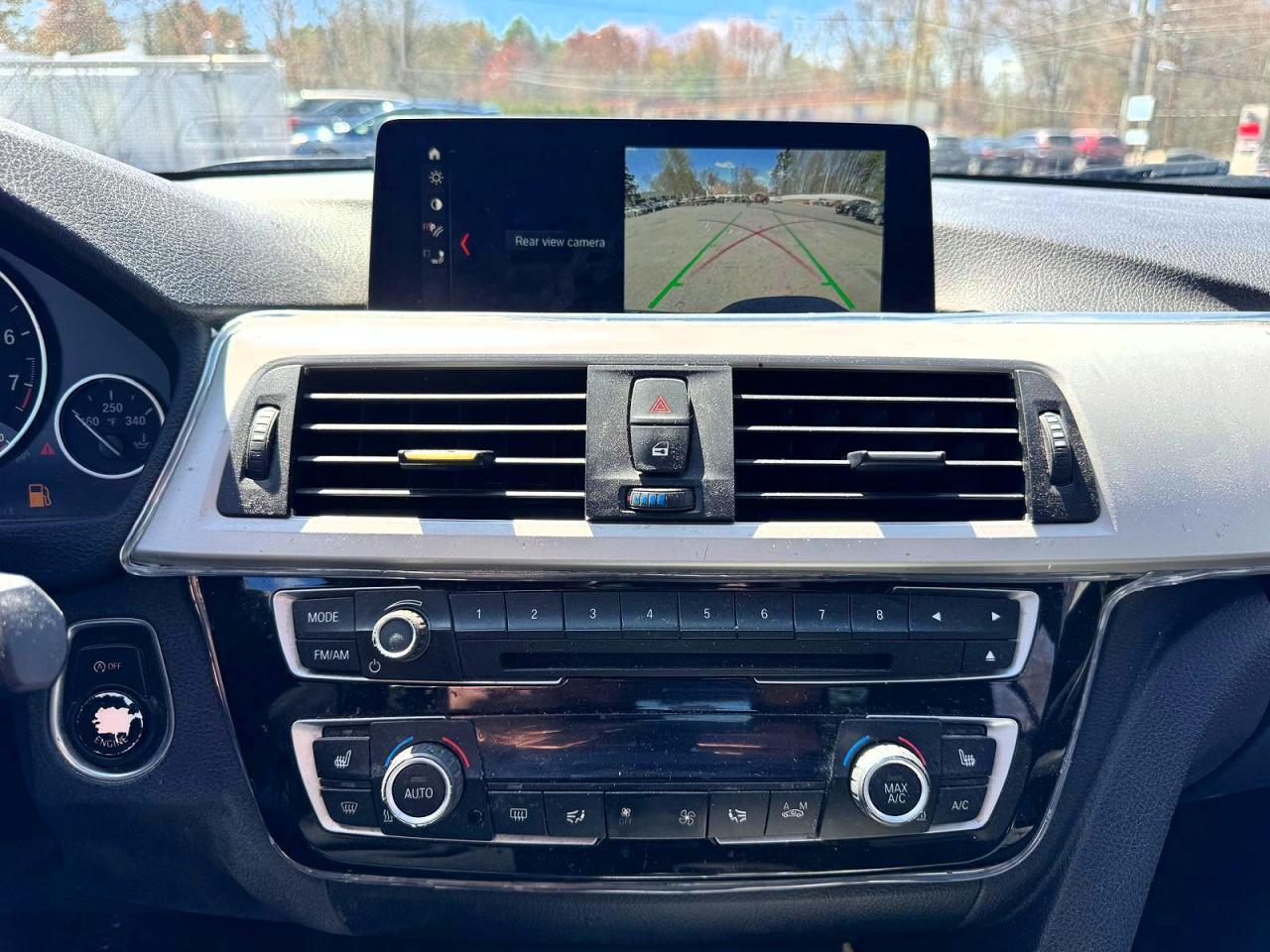 2018 BMW 320 Xi - zdjęcie 11