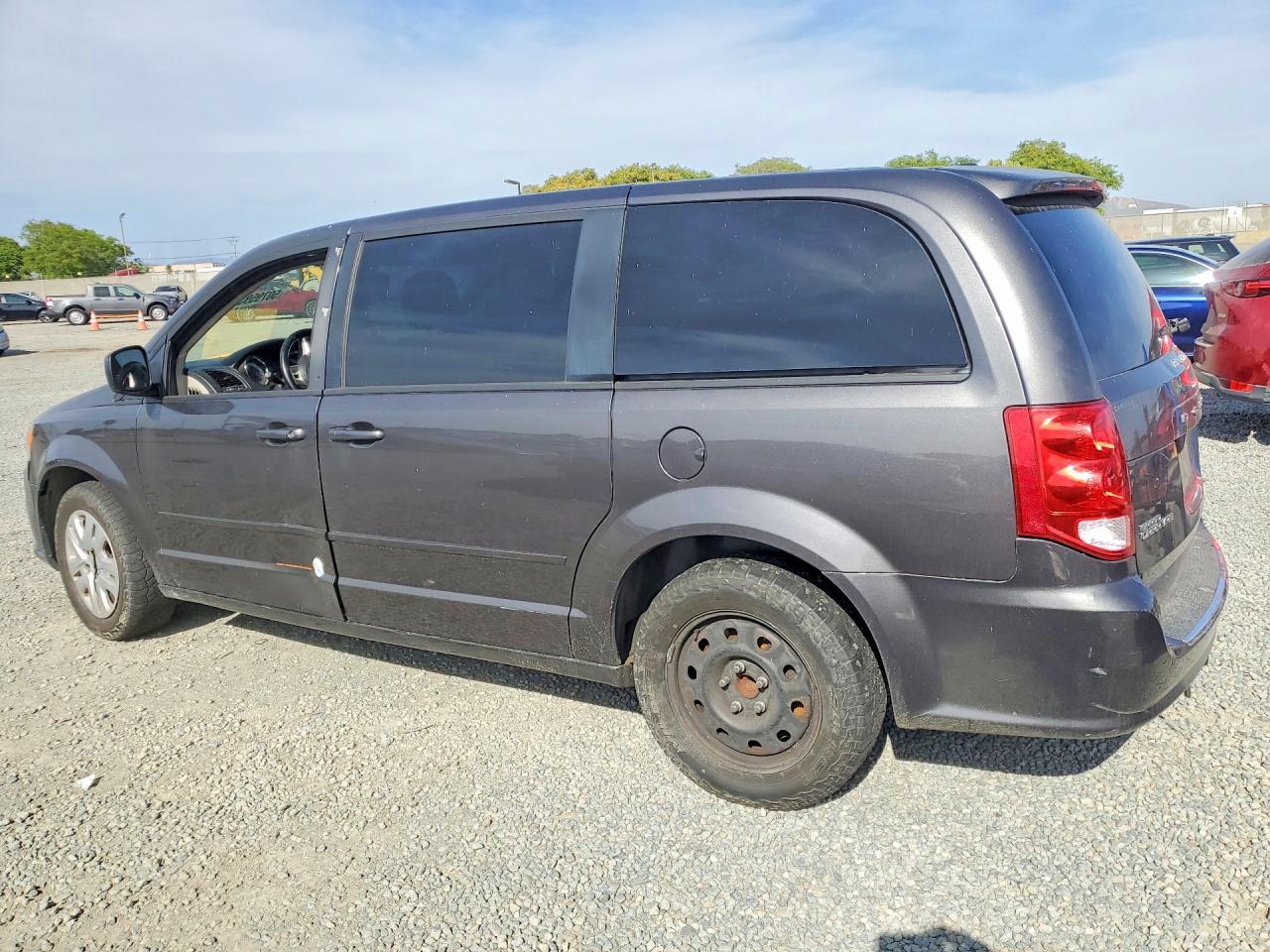 2017 Dodge Grand Caravan Se - zdjęcie 2