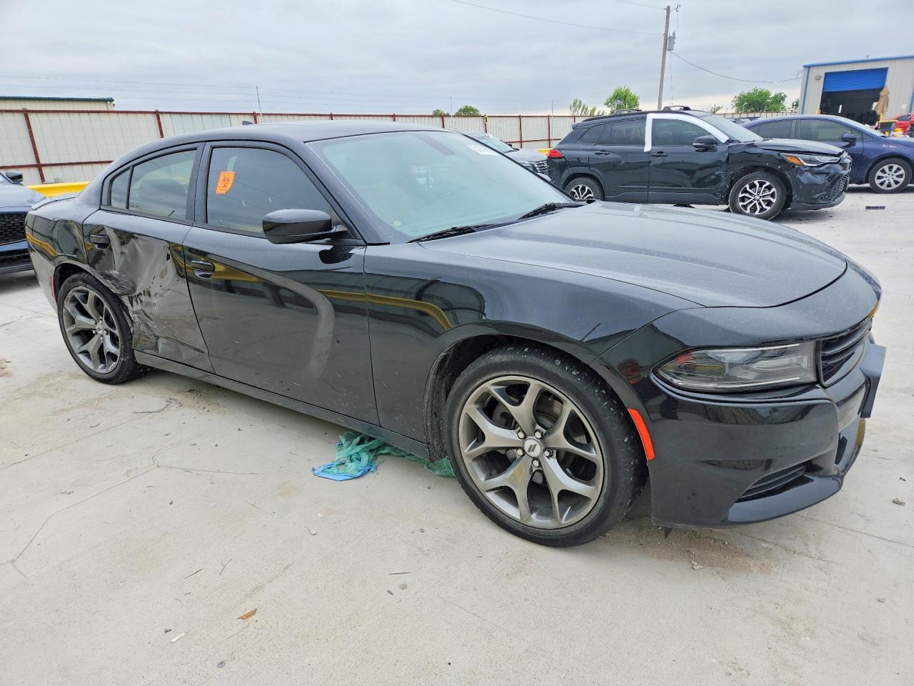 2017 Dodge Charger Sxt - zdjęcie 4