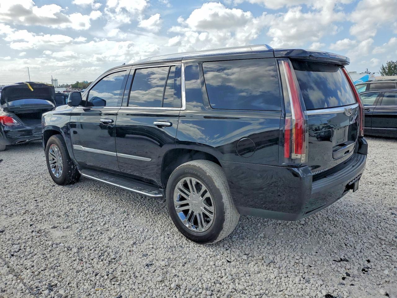 2020 Cadillac Escalade - zdjęcie 2