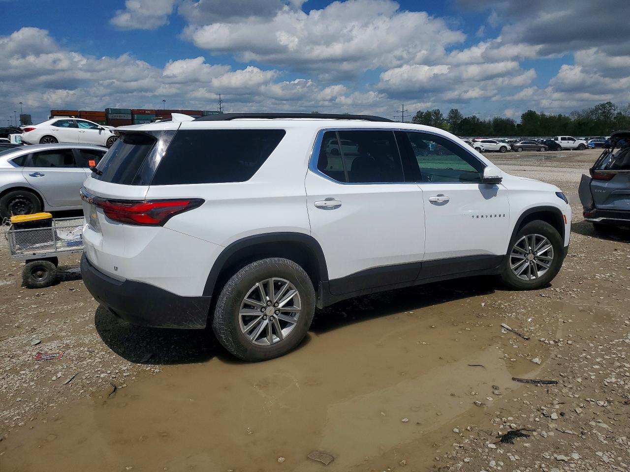 2023 Chevrolet Traverse Lt - zdjęcie 3