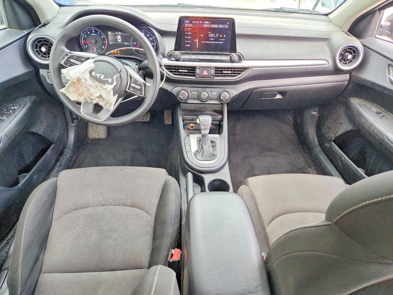 2024 Kia Forte Lx - zdjęcie 8