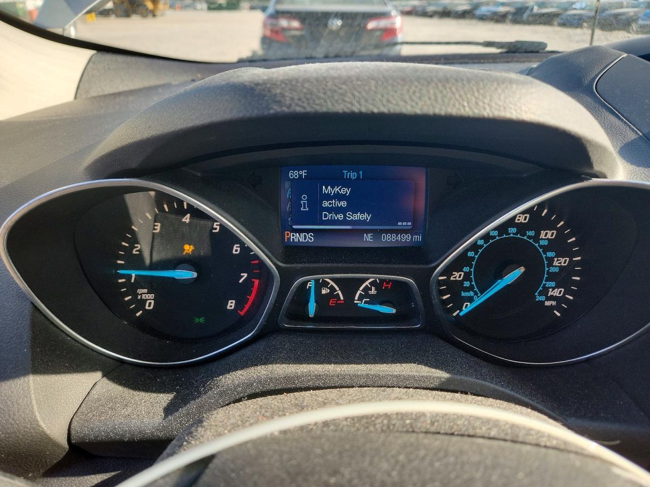 2014 Ford Escape S - zdjęcie 9