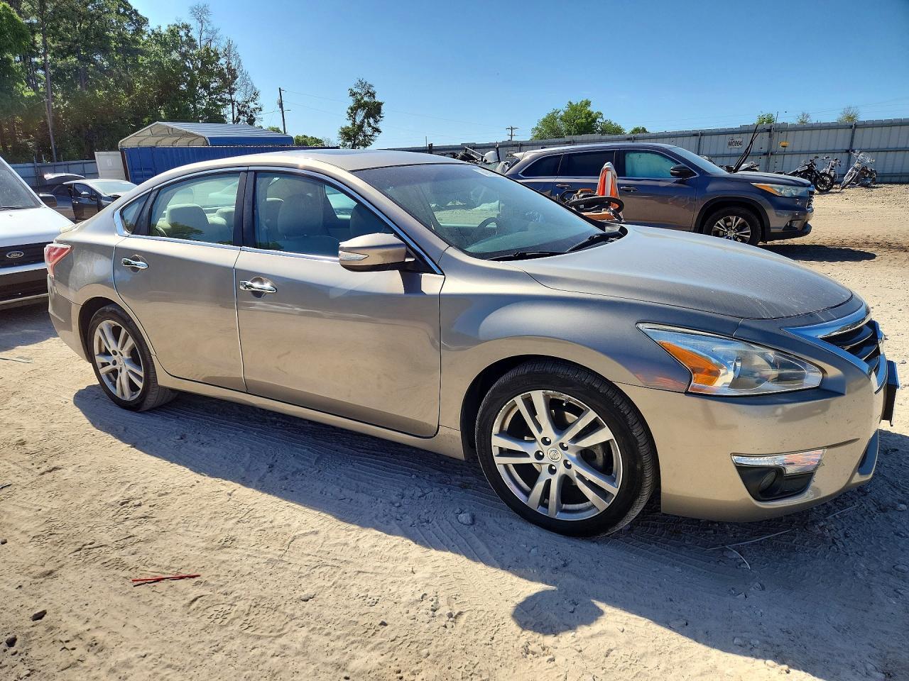 2013 Nissan Altima 3.5 S - zdjęcie 4
