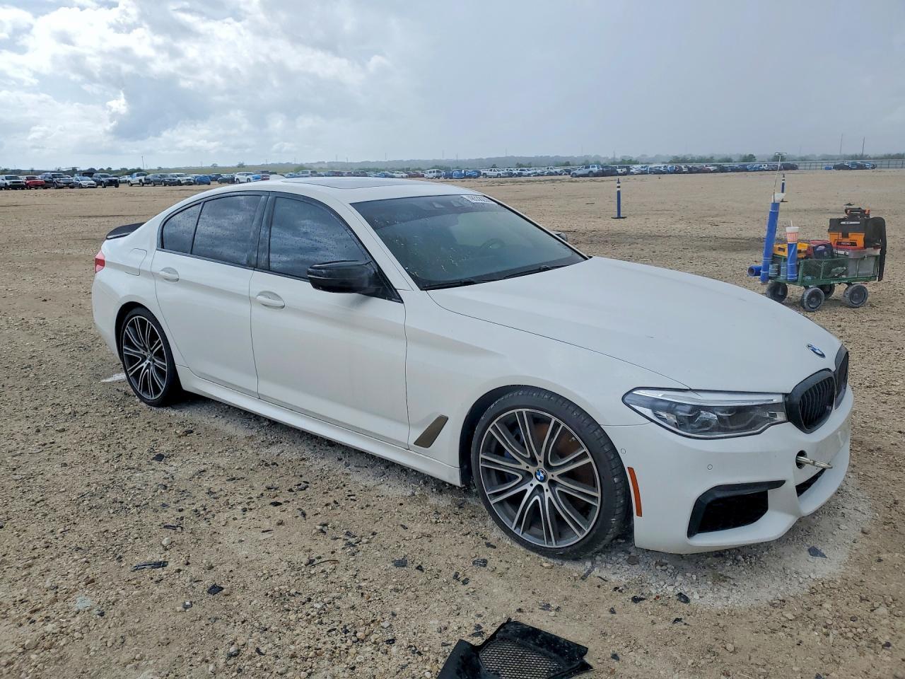 2020 BMW M550Xi - zdjęcie 4