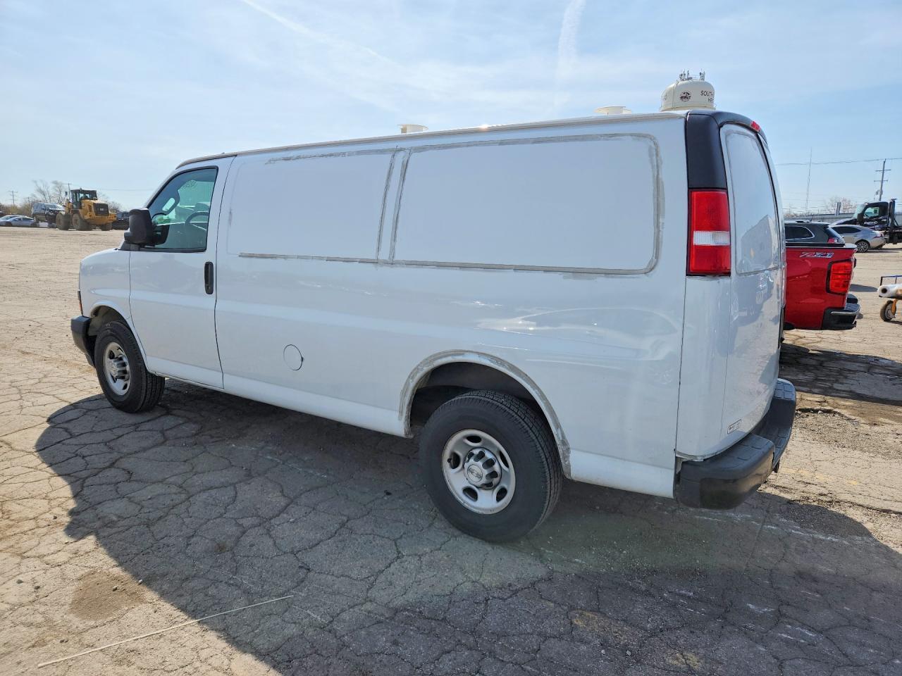 2020 Chevrolet Express G2500 - zdjęcie 2