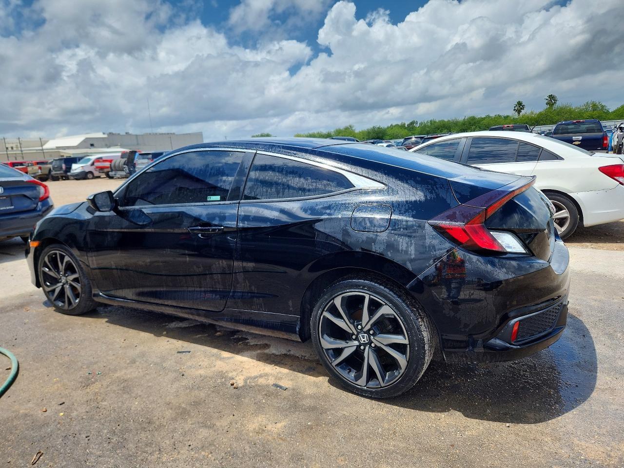 2020 Honda Civic Sport - zdjęcie 2