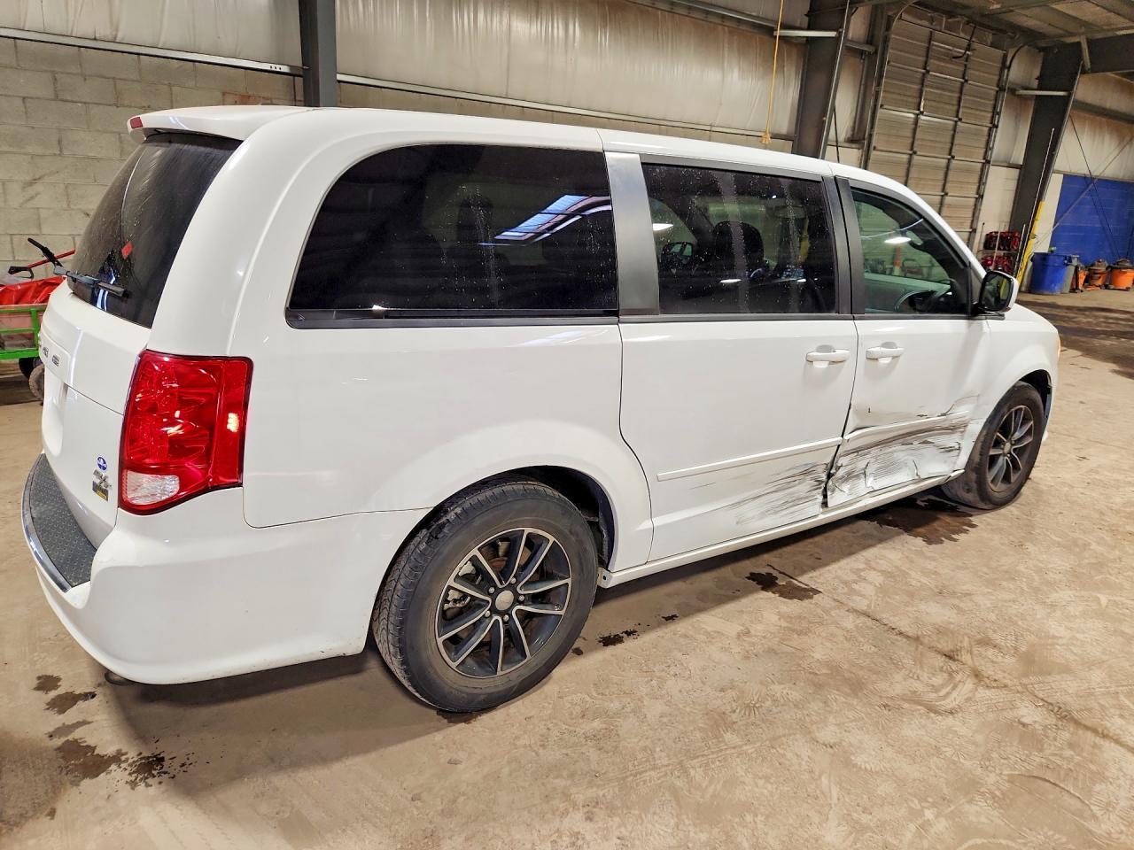 2016 Dodge Grand Caravan R - zdjęcie 3