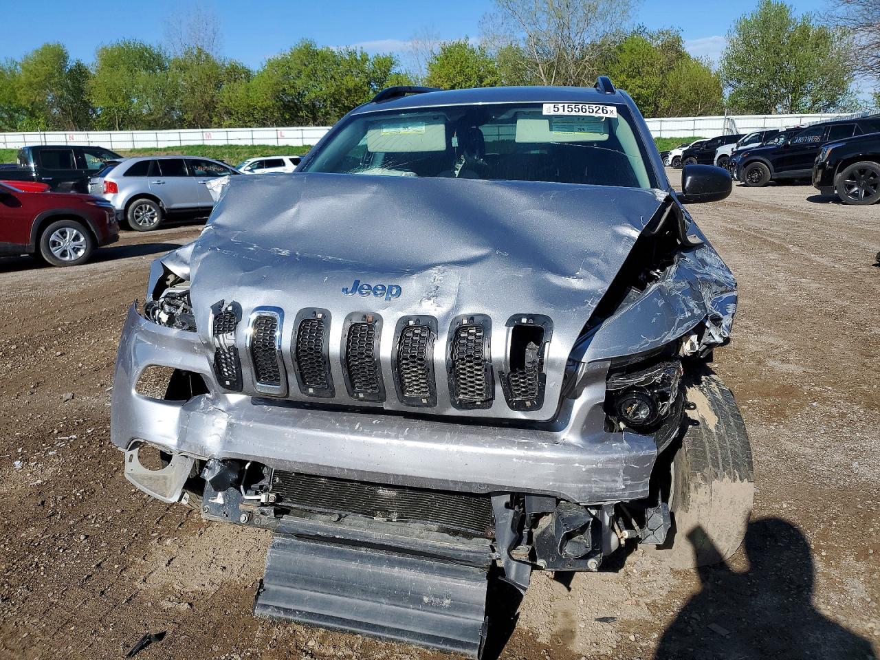 2016 Jeep Cherokee Sport - zdjęcie 5