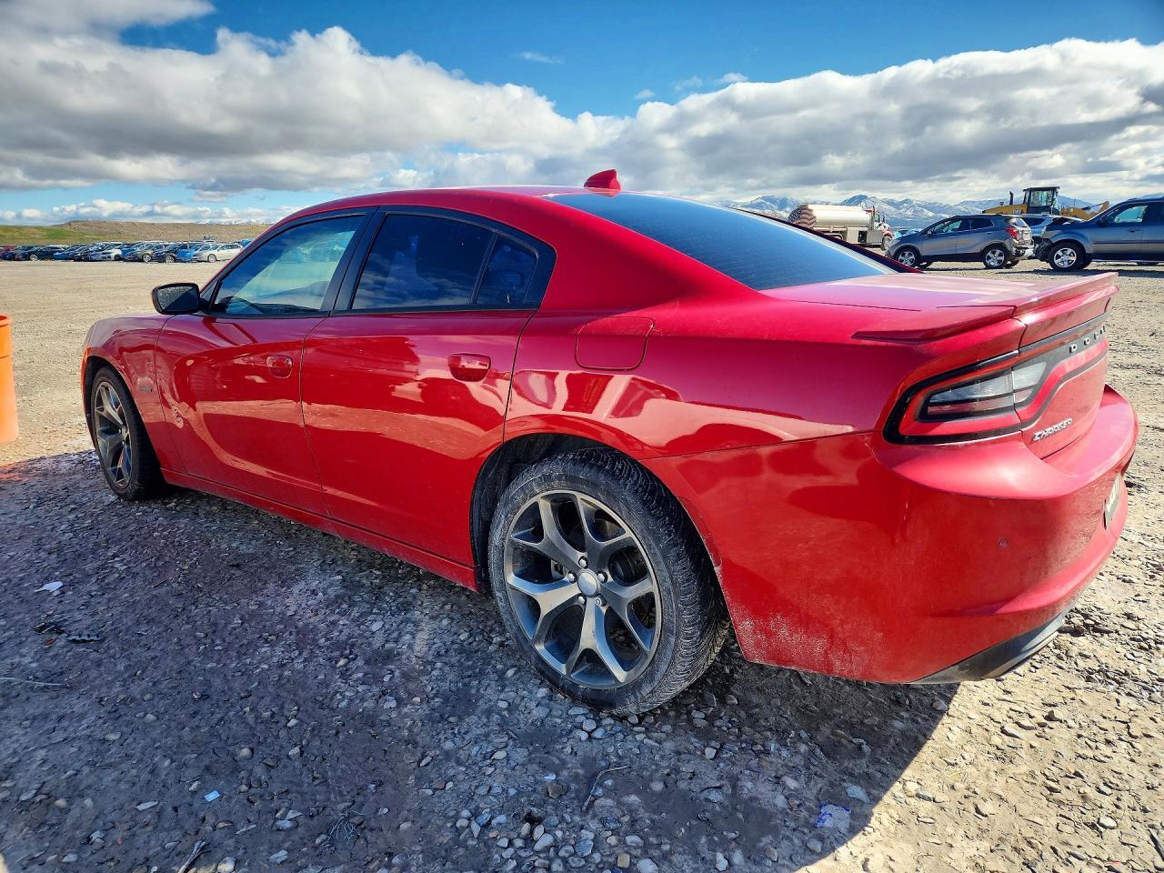 2015 Dodge Charger R - zdjęcie 2