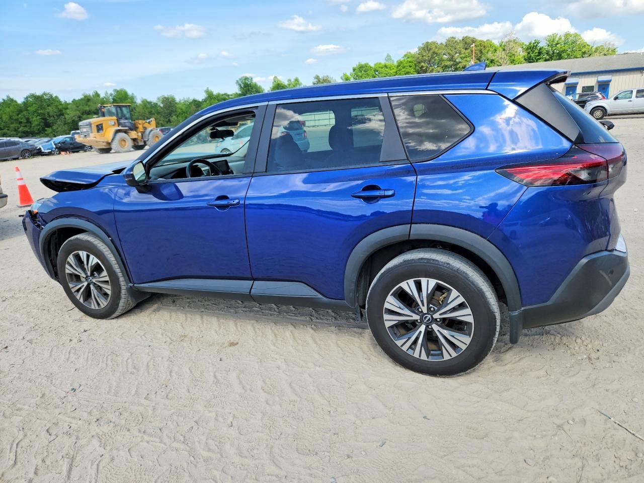 2023 Nissan Rogue Sv - zdjęcie 2