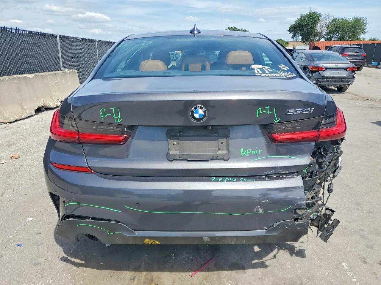 2020 BMW 330I - zdjęcie 6