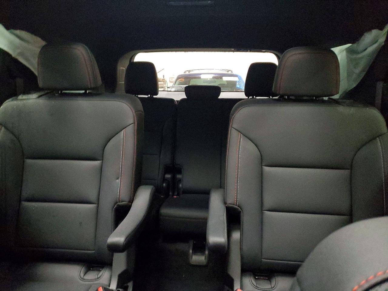 2025 Chevrolet Traverse Z71 - zdjęcie 10
