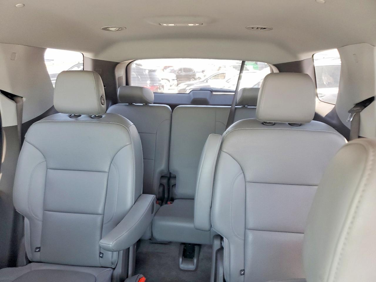 2018 Chevrolet Traverse Premier - zdjęcie 10