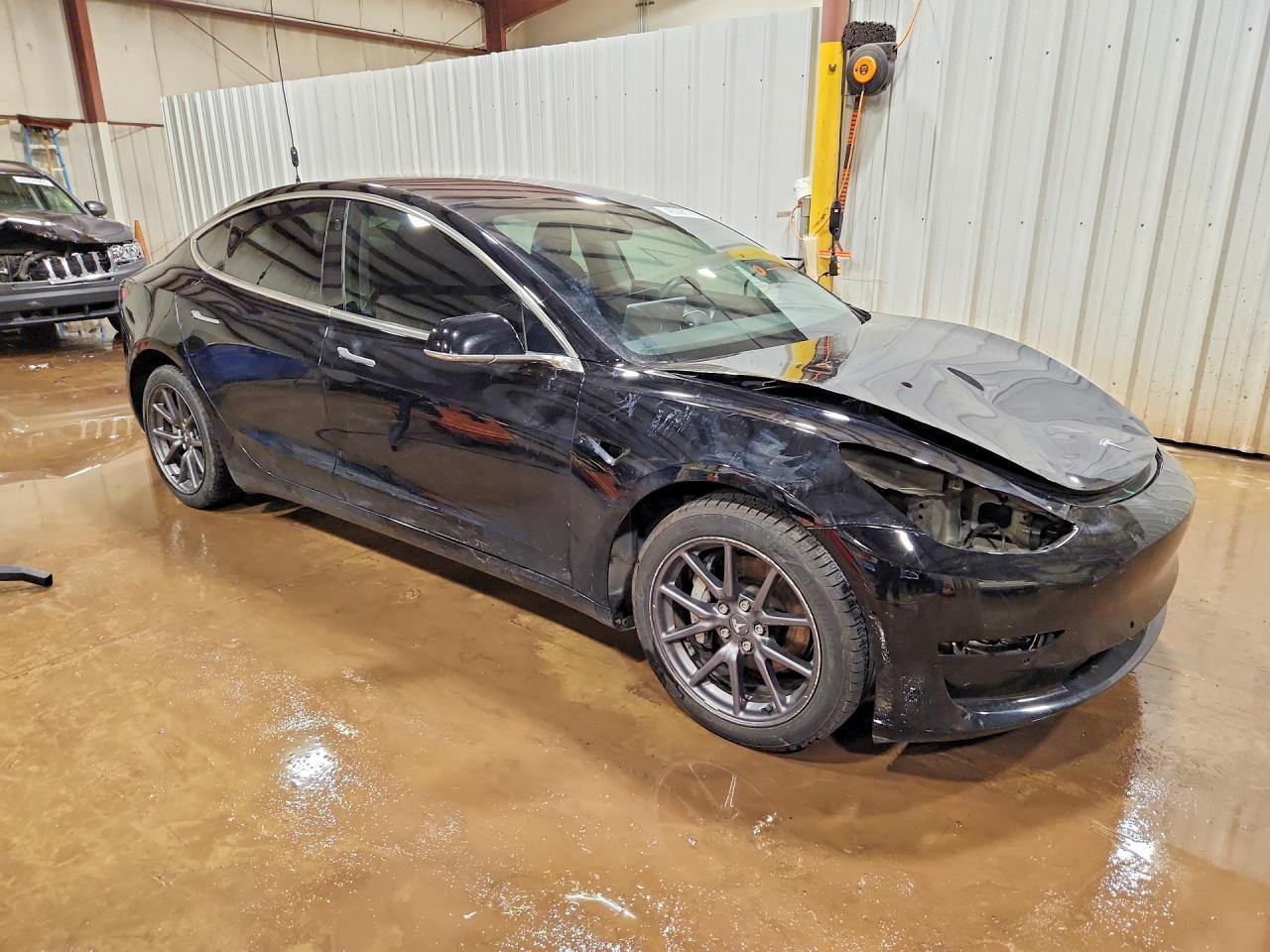 2018 Tesla Model 3 - zdjęcie 4
