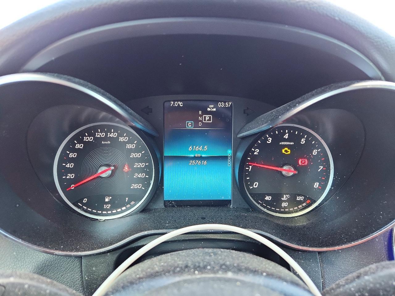 2020 Mercedes-Benz Glc 300 4Matic - zdjęcie 9