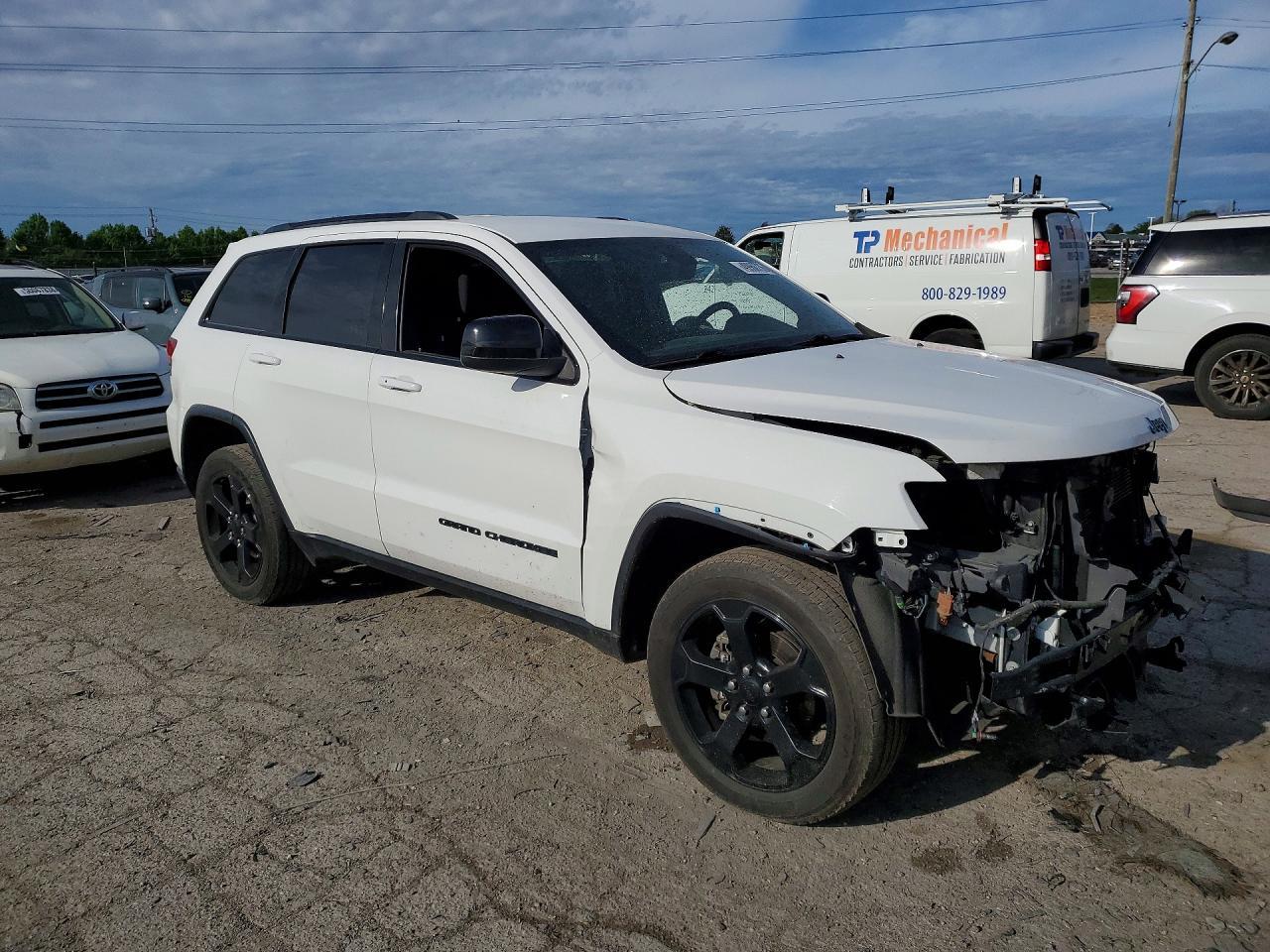 2020 Jeep Grand Cherokee Laredo - zdjęcie 4