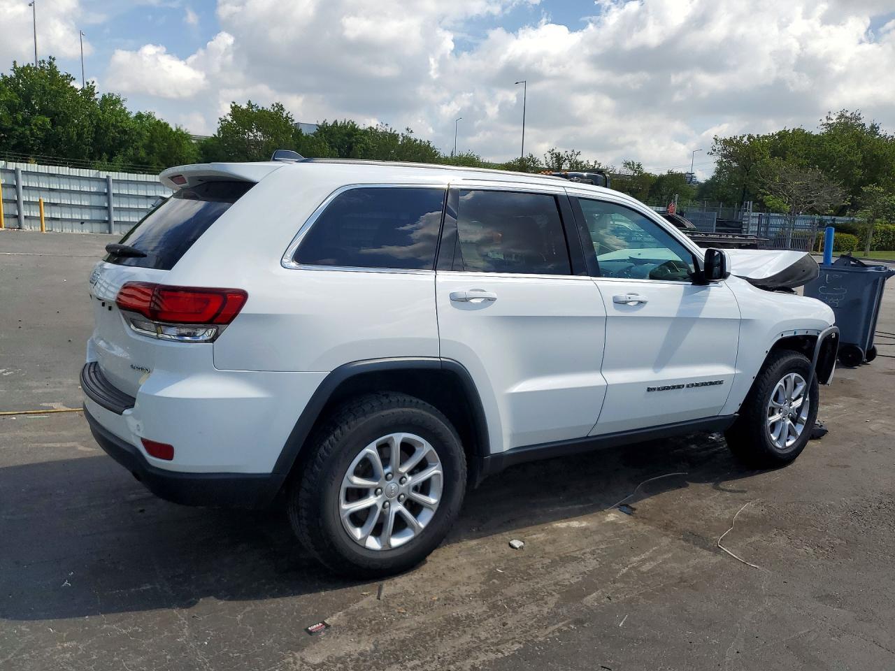 2022 Jeep Grand Cherokee Laredo E - zdjęcie 3