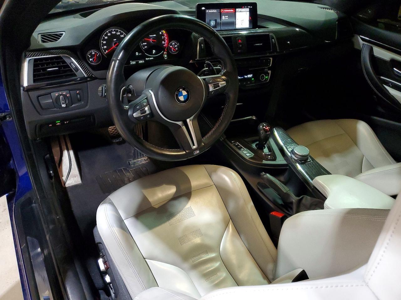 2020 BMW M4 - zdjęcie 8