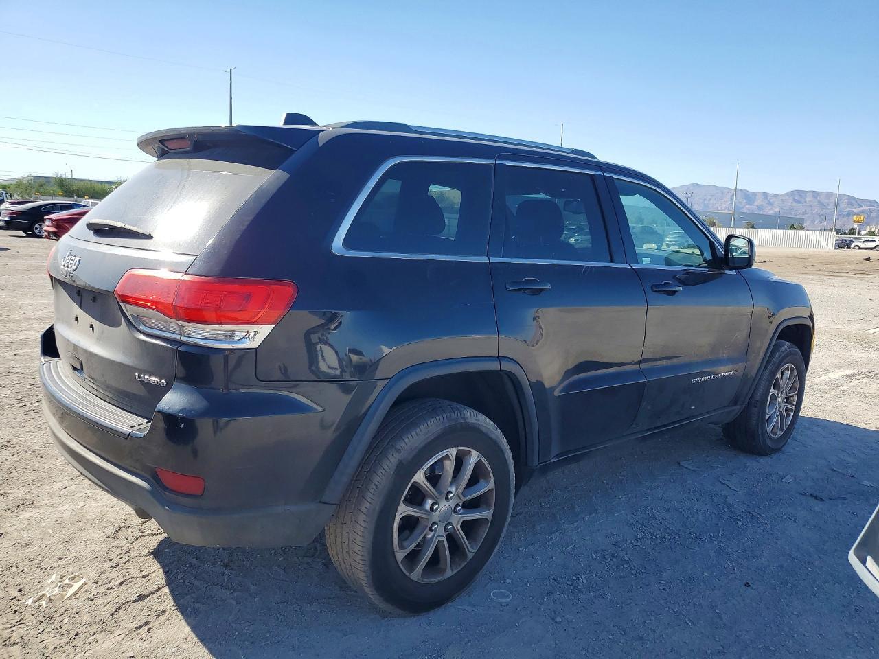 2015 Jeep Grand Cherokee Laredo - zdjęcie 3