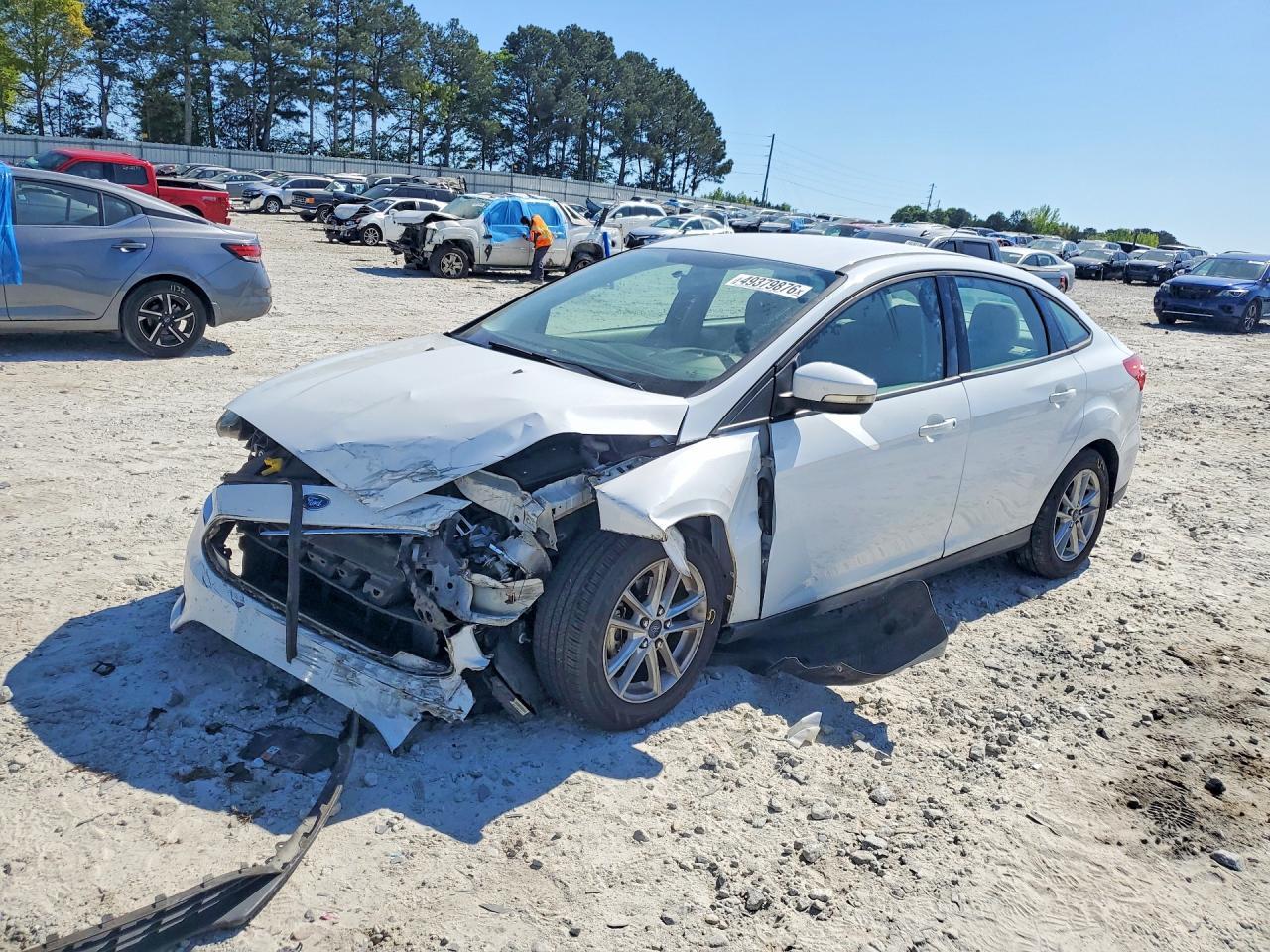 2017 Ford Focus Se - zdjęcie główne