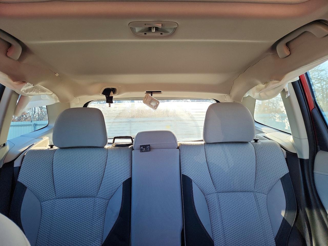 2020 Subaru Forester Premium - zdjęcie 10