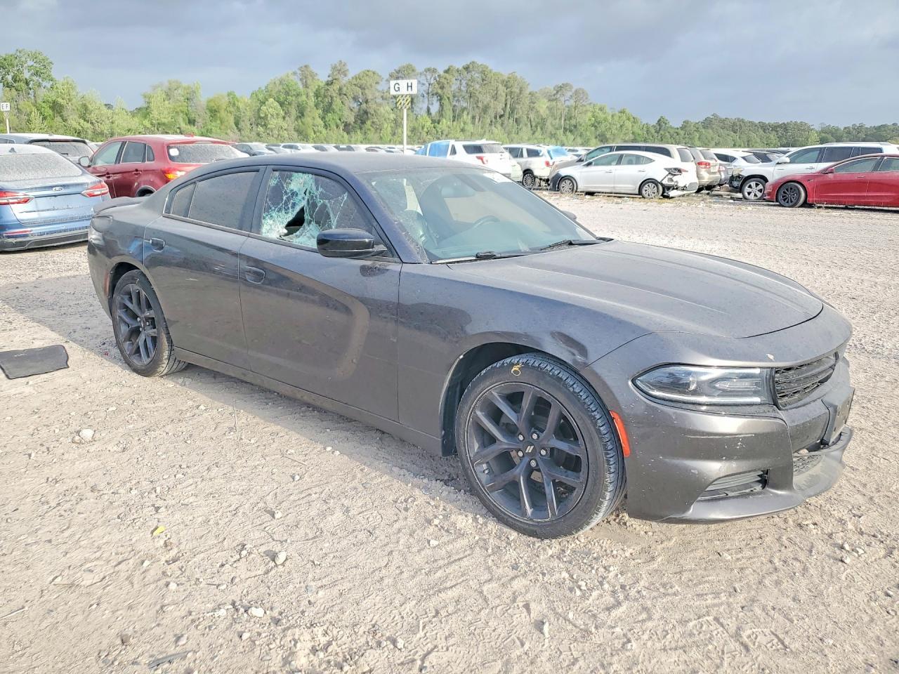 2019 Dodge Charger Sxt - zdjęcie 4