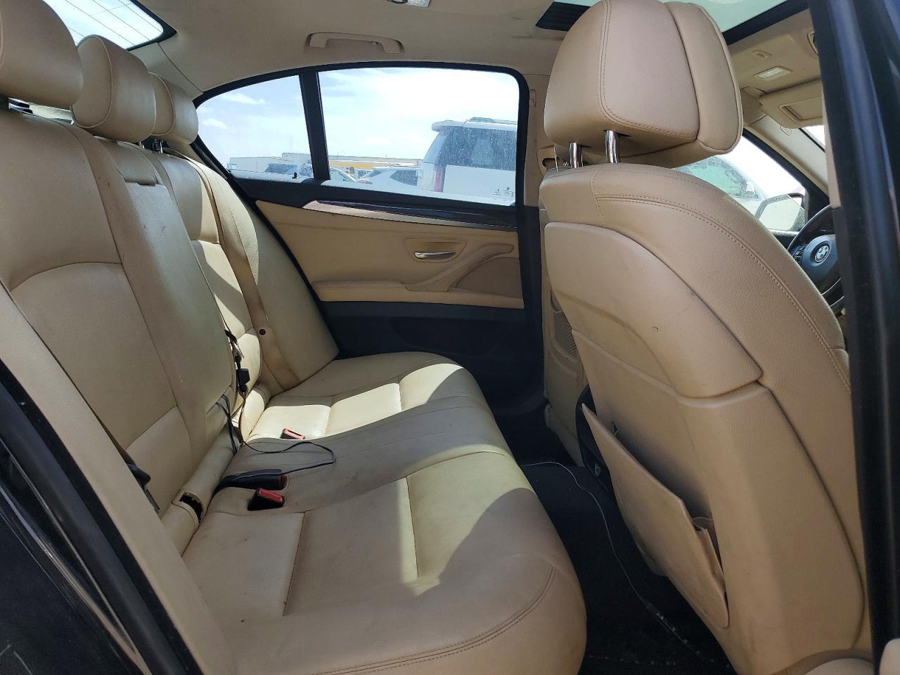 2016 BMW 528 I - zdjęcie 10