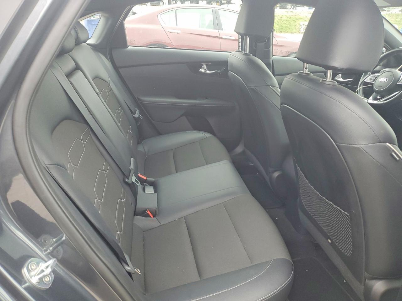 2021 Kia Forte Gt-Line - zdjęcie 10