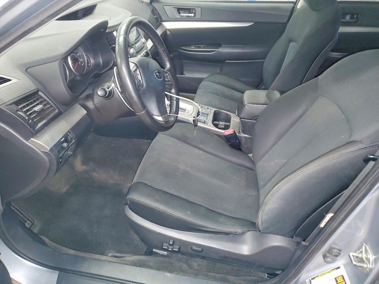 2013 Subaru Outback 2.5I Premium - zdjęcie 8
